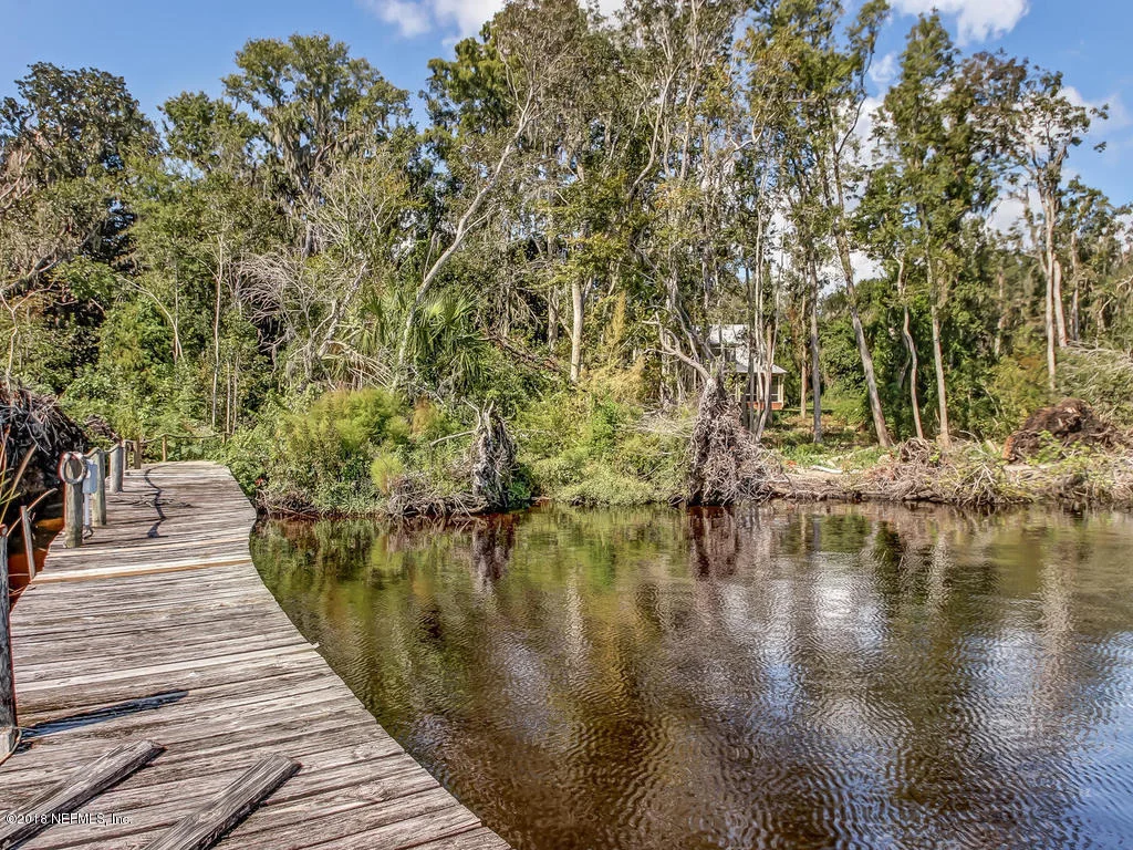 Photo of 595 W RIVER Road