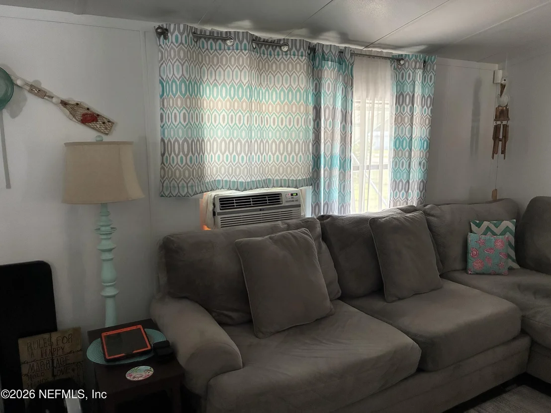 Photo of 107 WINCHESTER Avenue