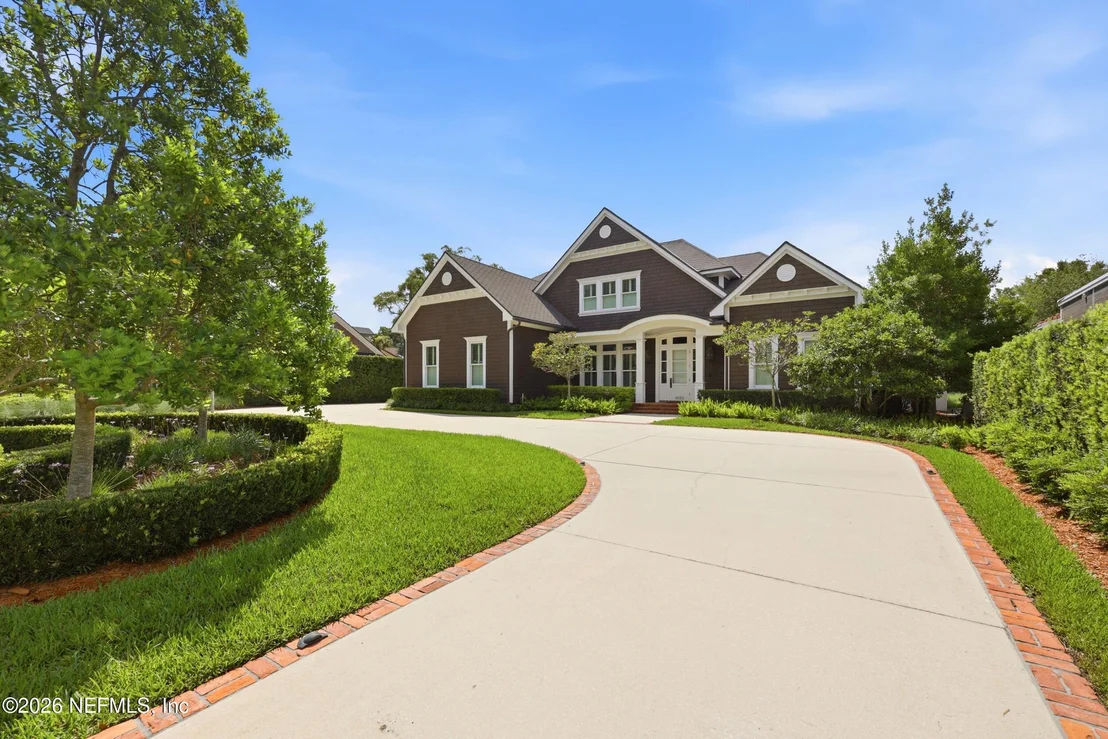 Photo of 1030 MAPLE Lane