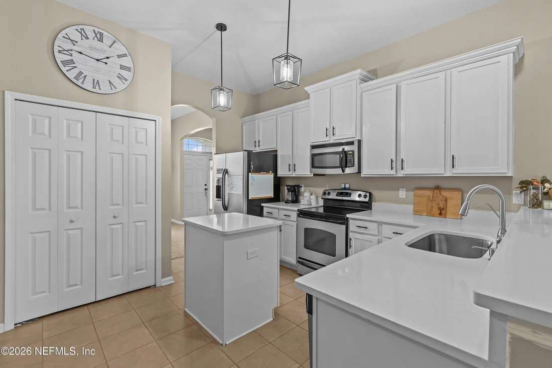 Photo of 11714 RAINDROP Road