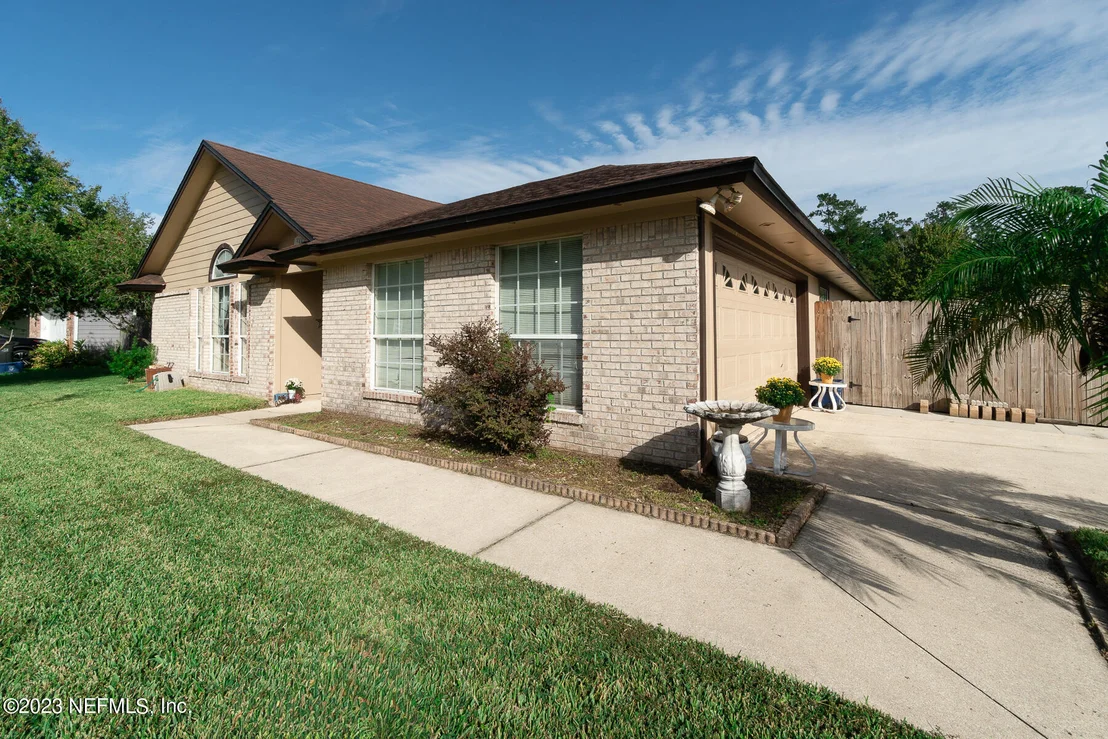 Photo of 2804 TUSCARORA Trail
