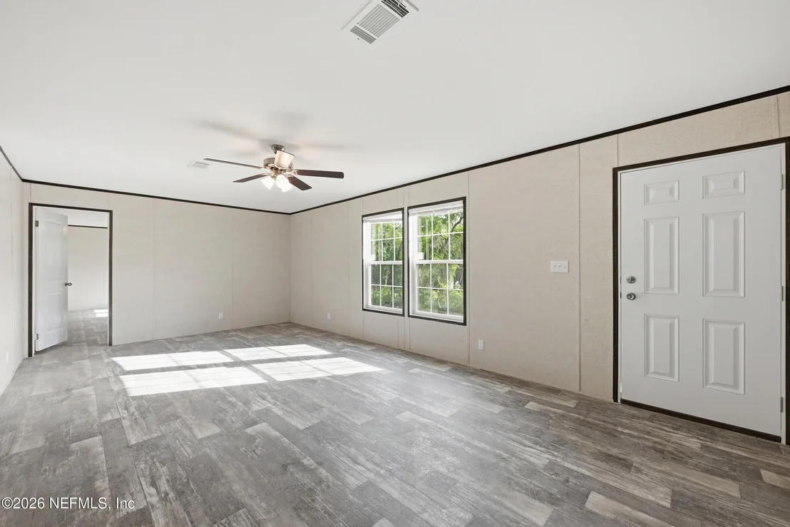 Photo of 352 N COUNTY ROAD 315