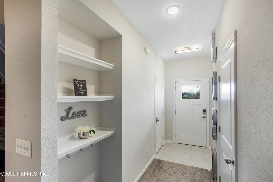 Photo of 429 NARROWLEAF Drive