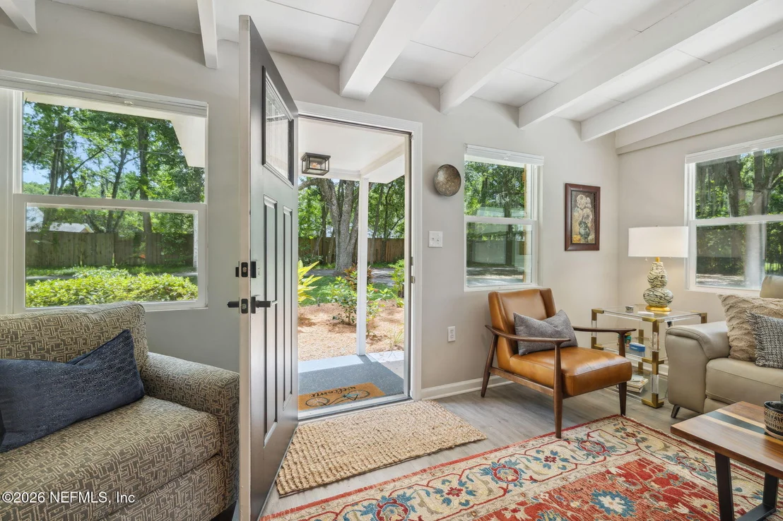 Photo of 13112 MANDARIN Road