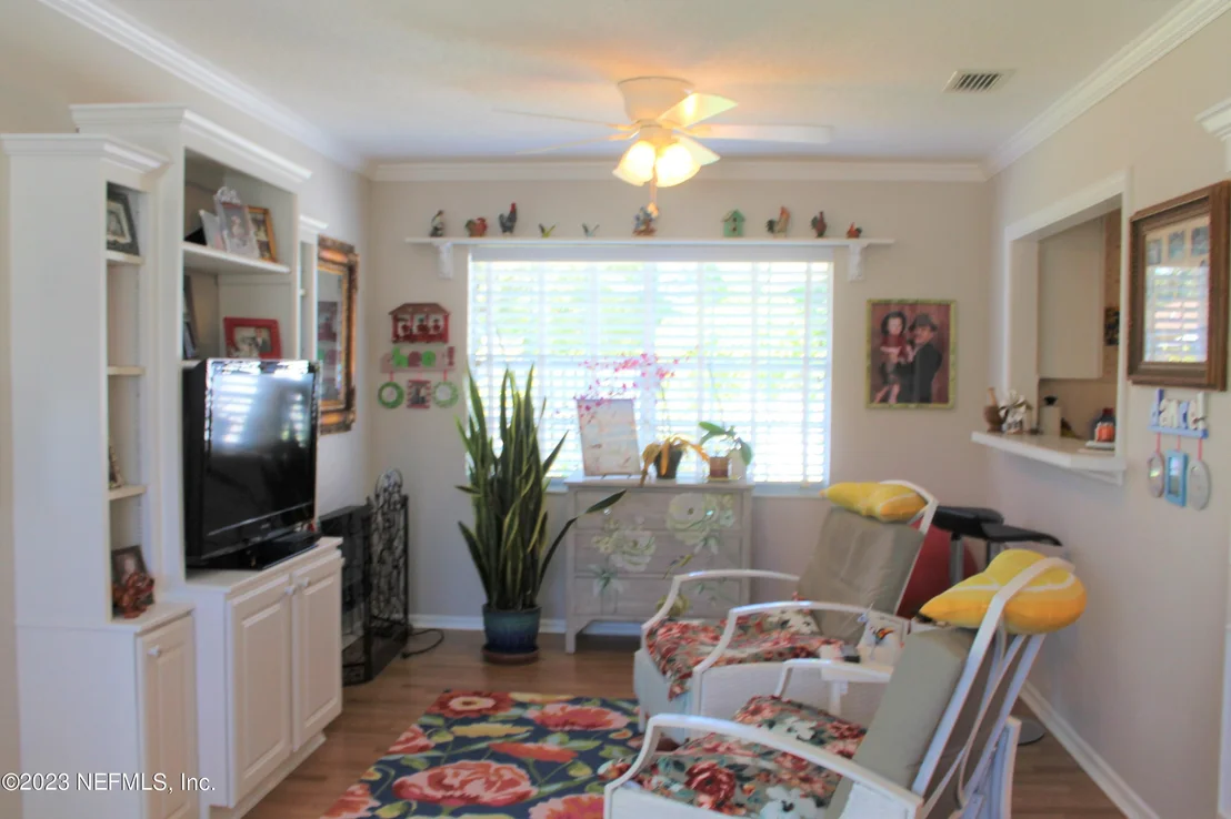 Photo of 501 JULIETA Court