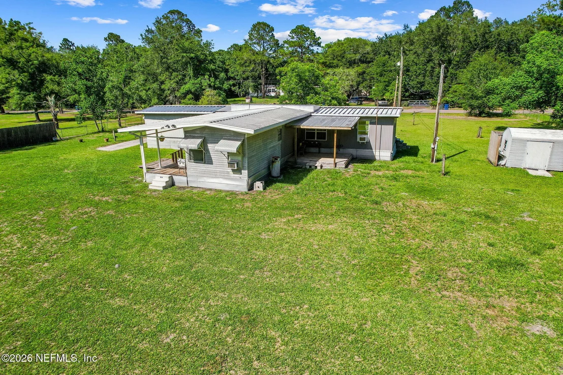 Photo of 15690 SEARS Road