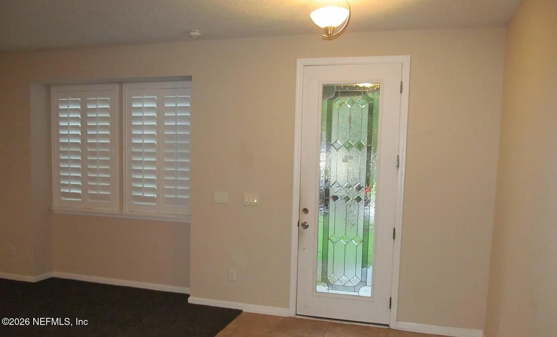 Photo of 120 CROWN WHEEL Circle