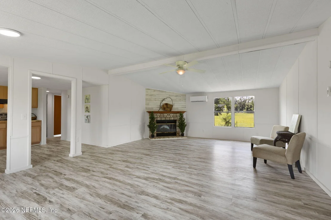Photo of 6952 COUNTY ROAD 136A