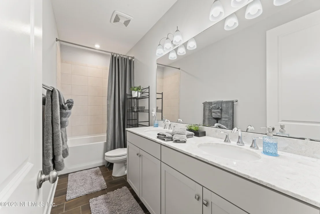 Photo of 211 SILVER SAGE Lane