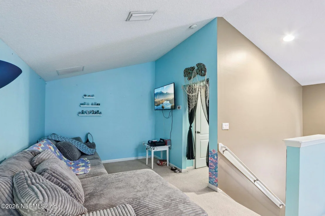 Photo of 1831 CROSS GREEN Way