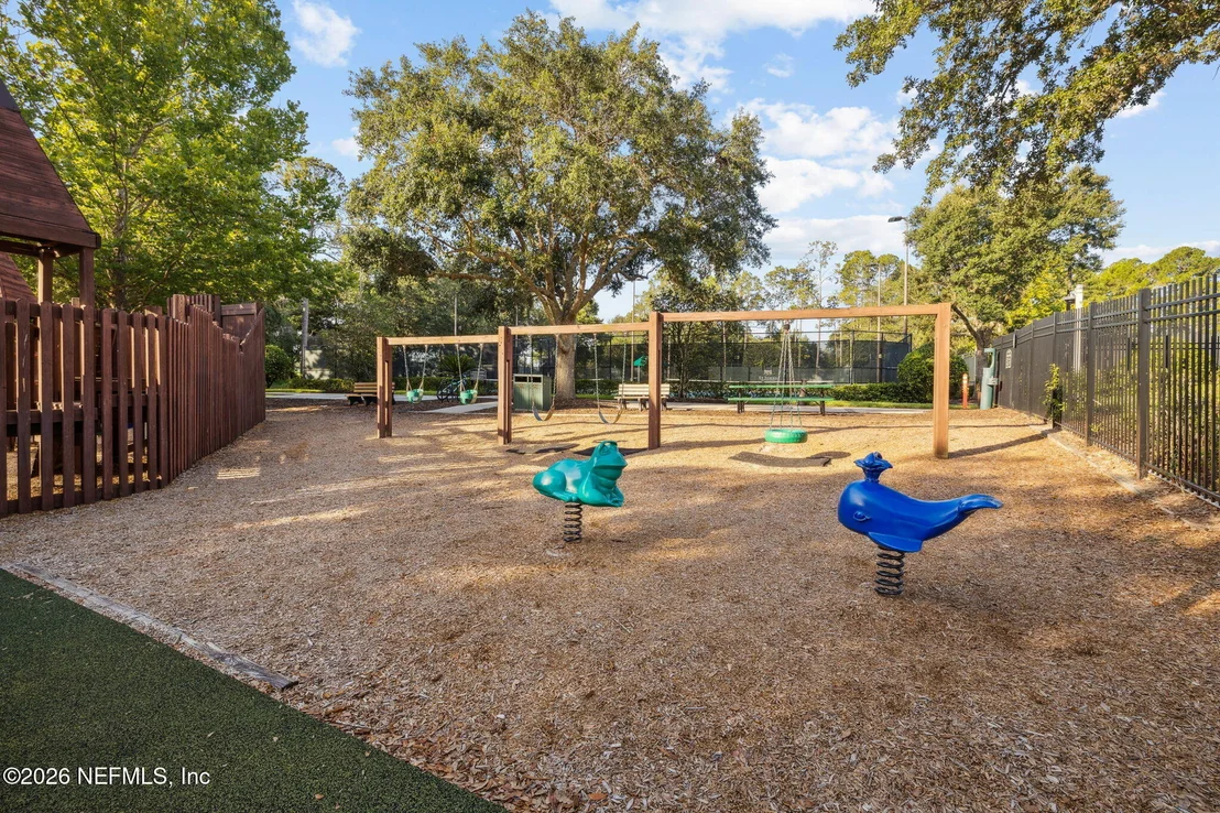 Photo of 1884 CROSS POINTE Way