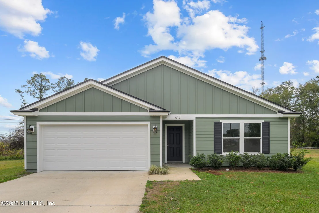 Photo of 613 OLEANDER Drive