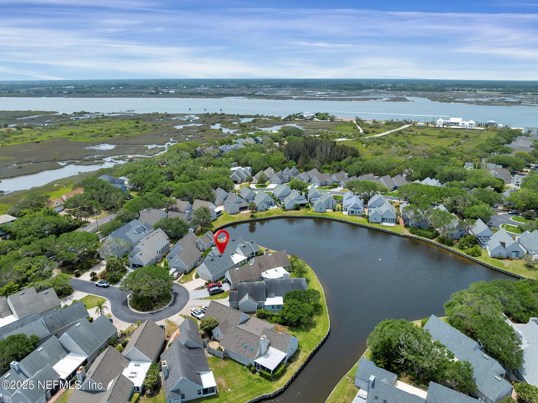 Photo of 107 HAMMOCK Circle