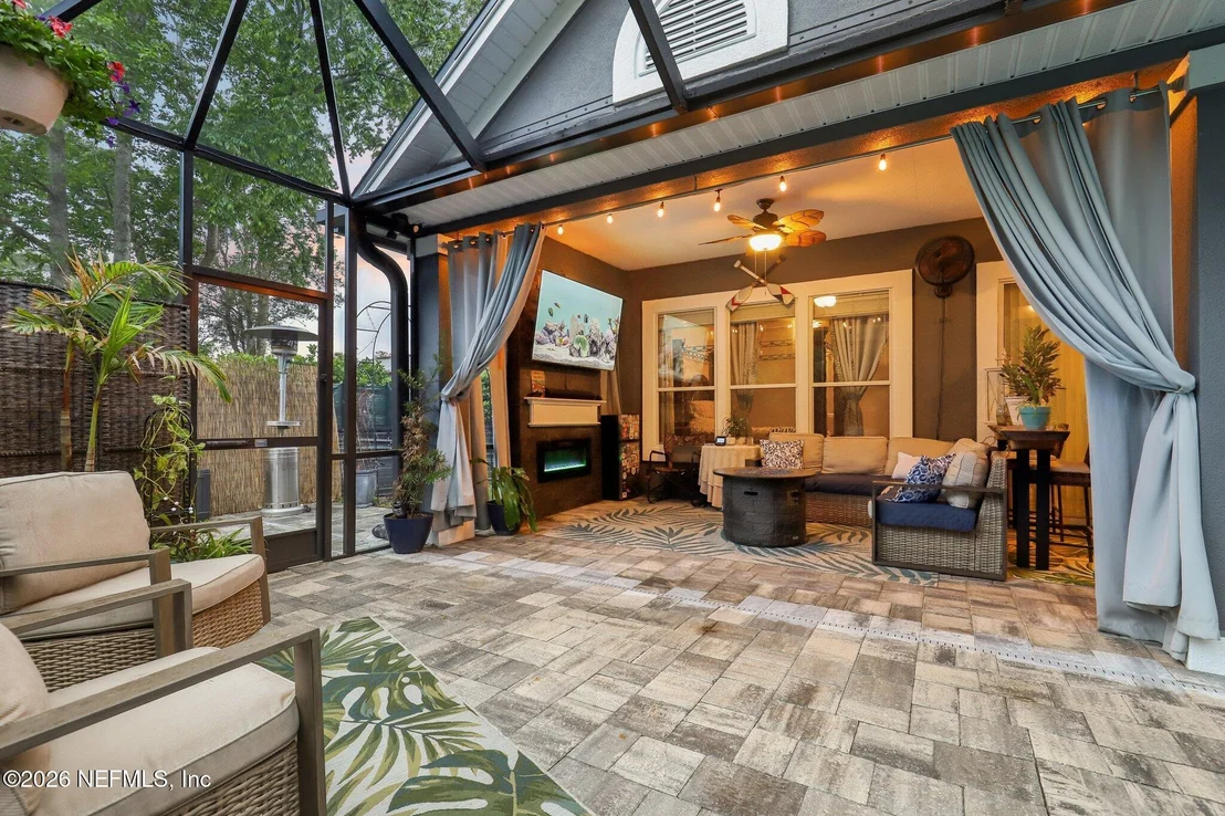 Photo of 1831 CROSS GREEN Way
