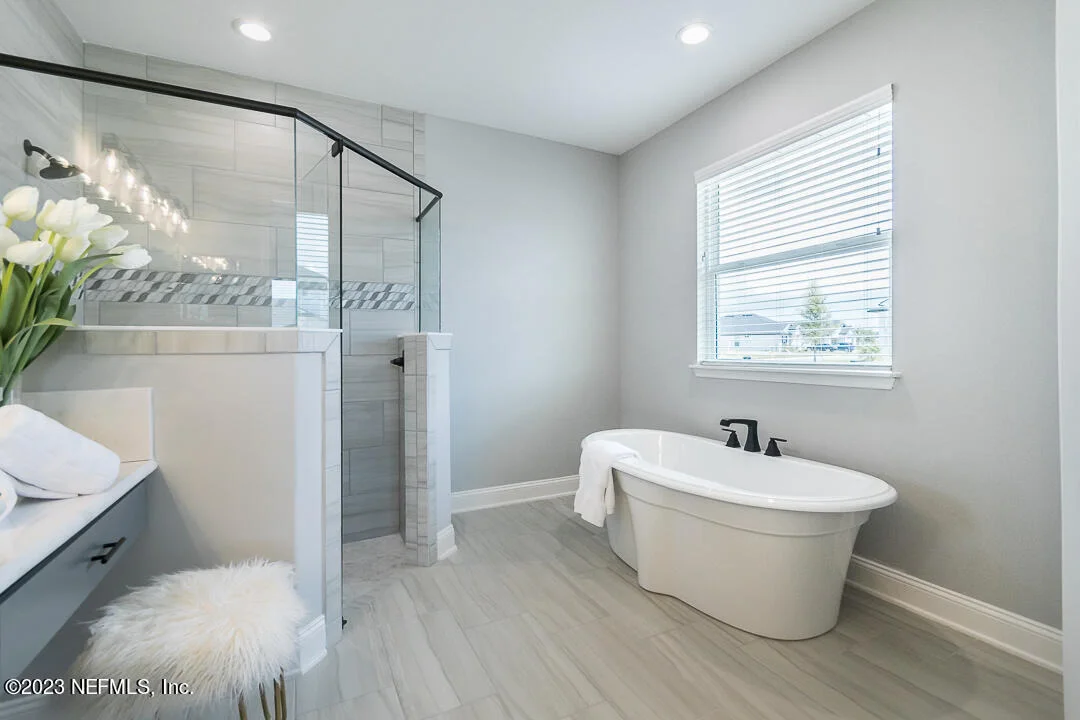 Photo of 106 THATCHAM Drive