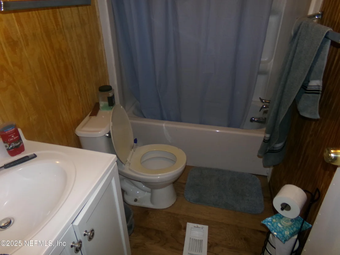 Photo of 231 6TH Way