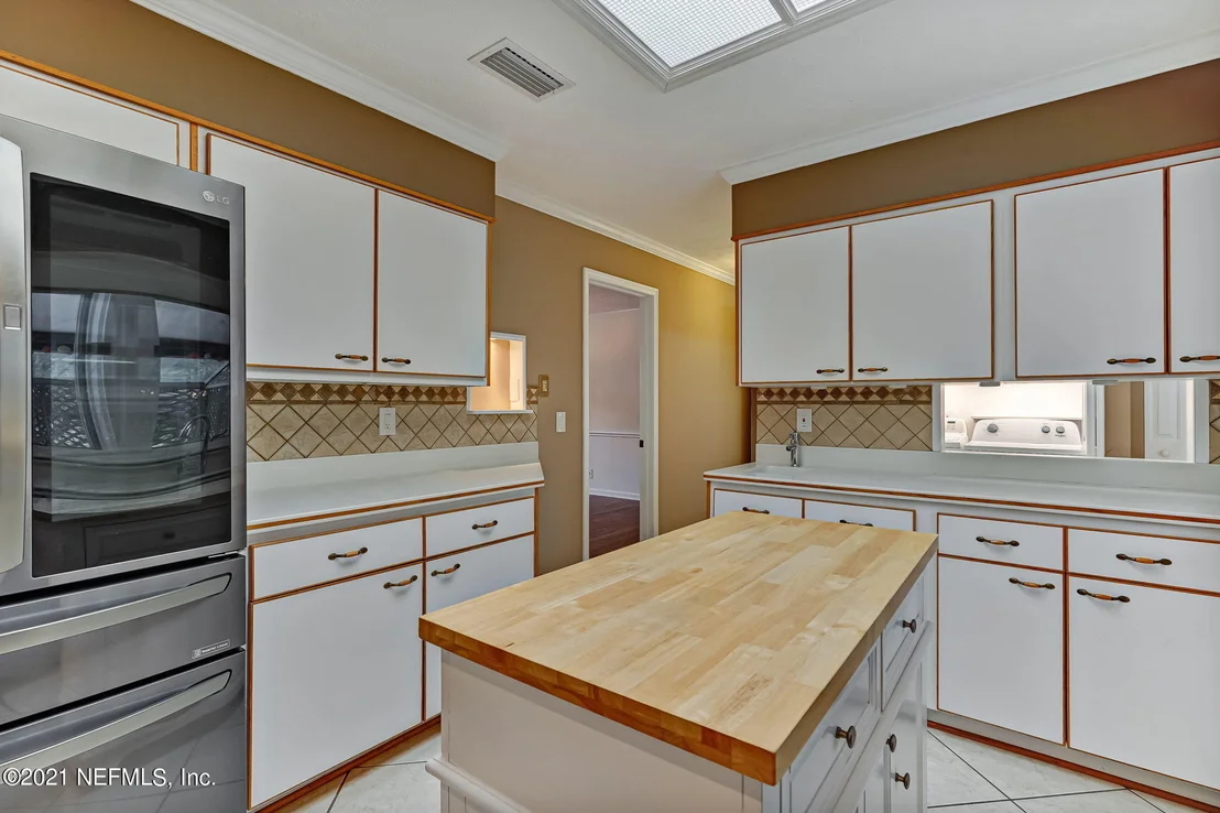 Photo of 11432 RIVER KNOLL Drive