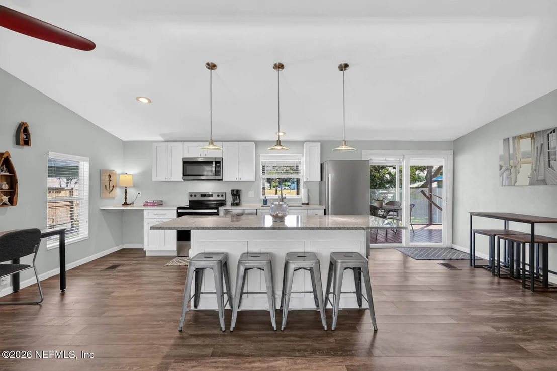 Photo of 6302 GOMEZ Road