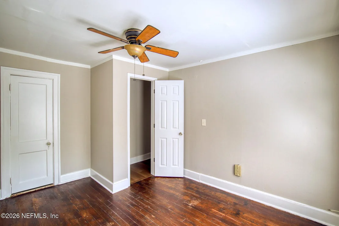 Photo of 9924 SUNSET Drive