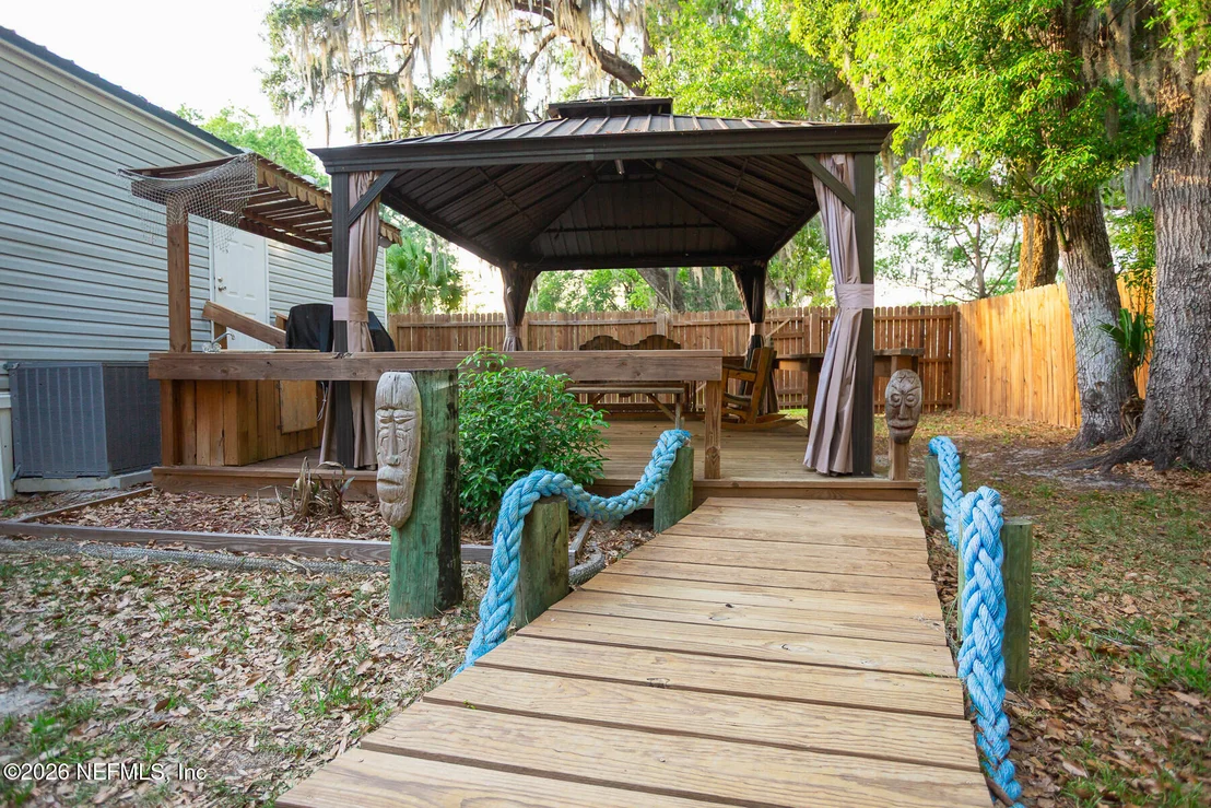 Photo of 300 7TH Avenue