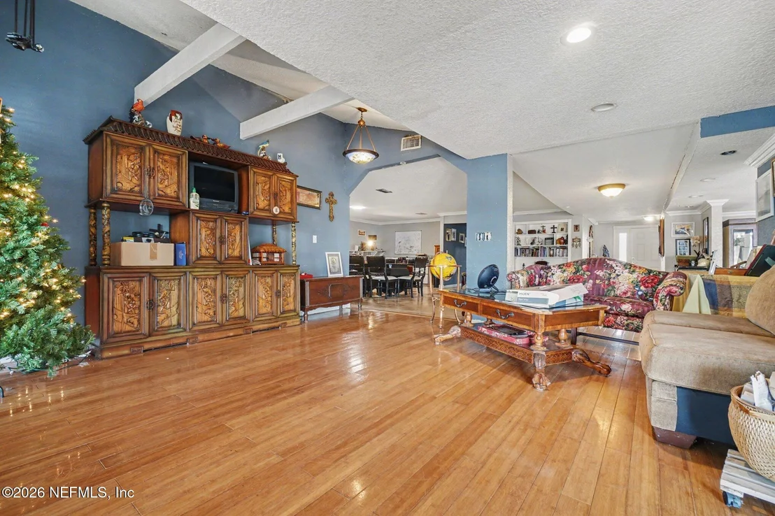Photo of 6964 RAMOTH Drive