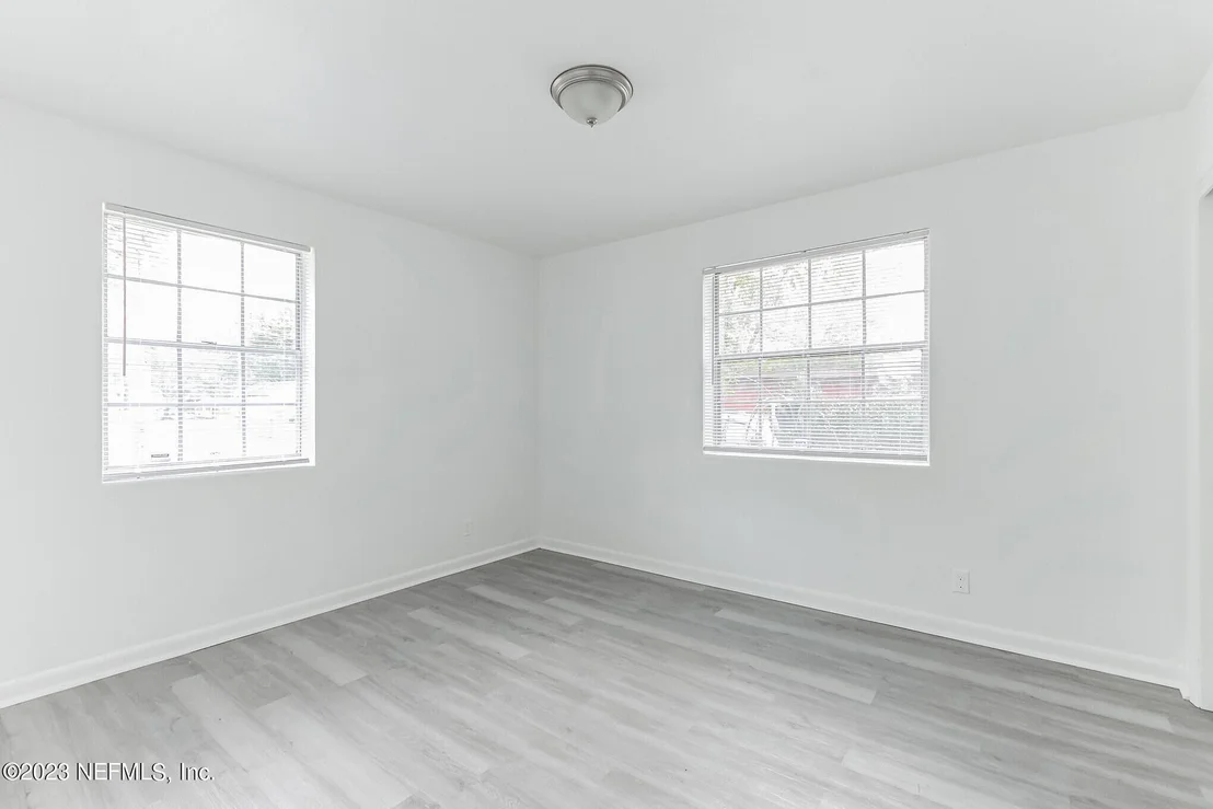 Photo of 824 PROSPECT Street