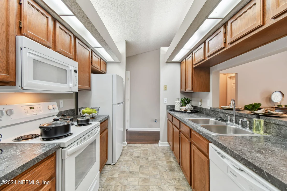 Photo of 8779 HAMMOND FOREST Drive