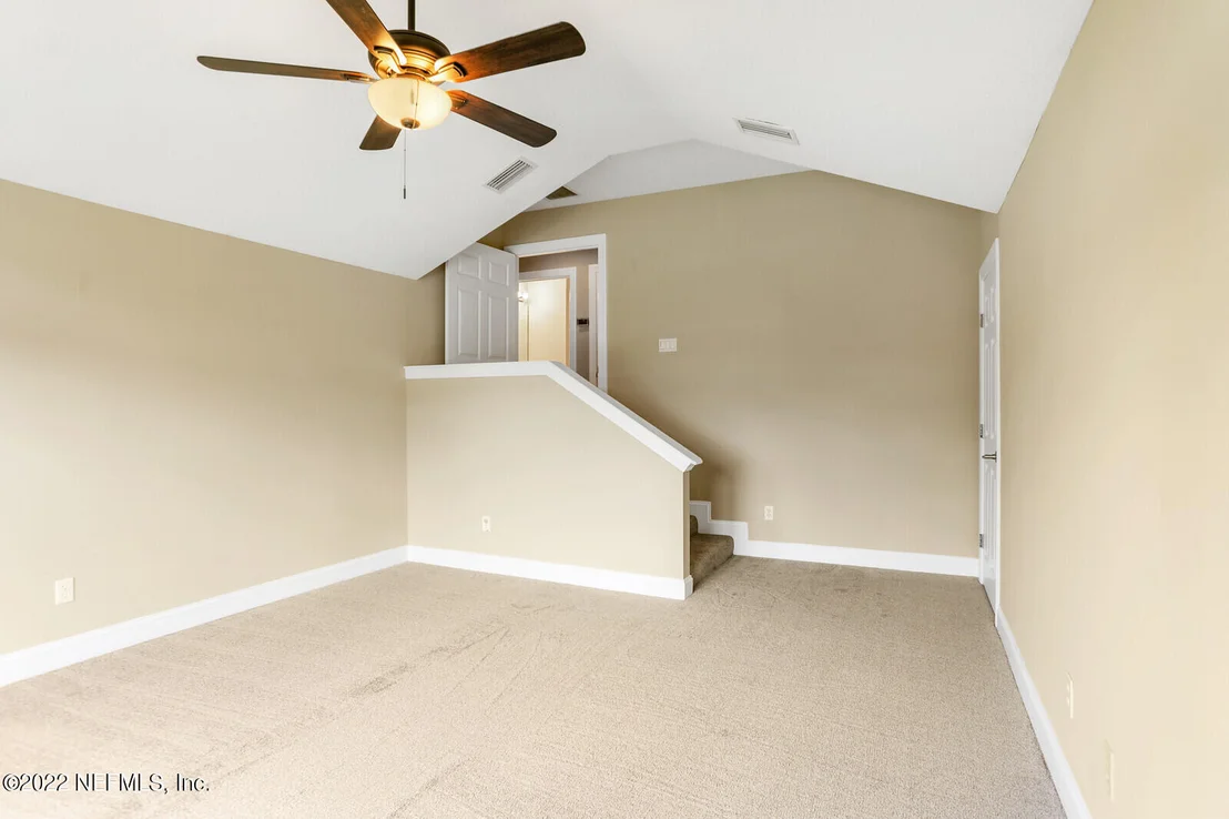 Photo of 275 STONEWELL Drive