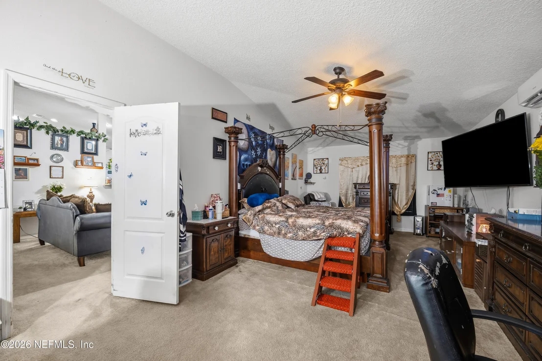 Photo of 97106 YORKSHIRE Drive