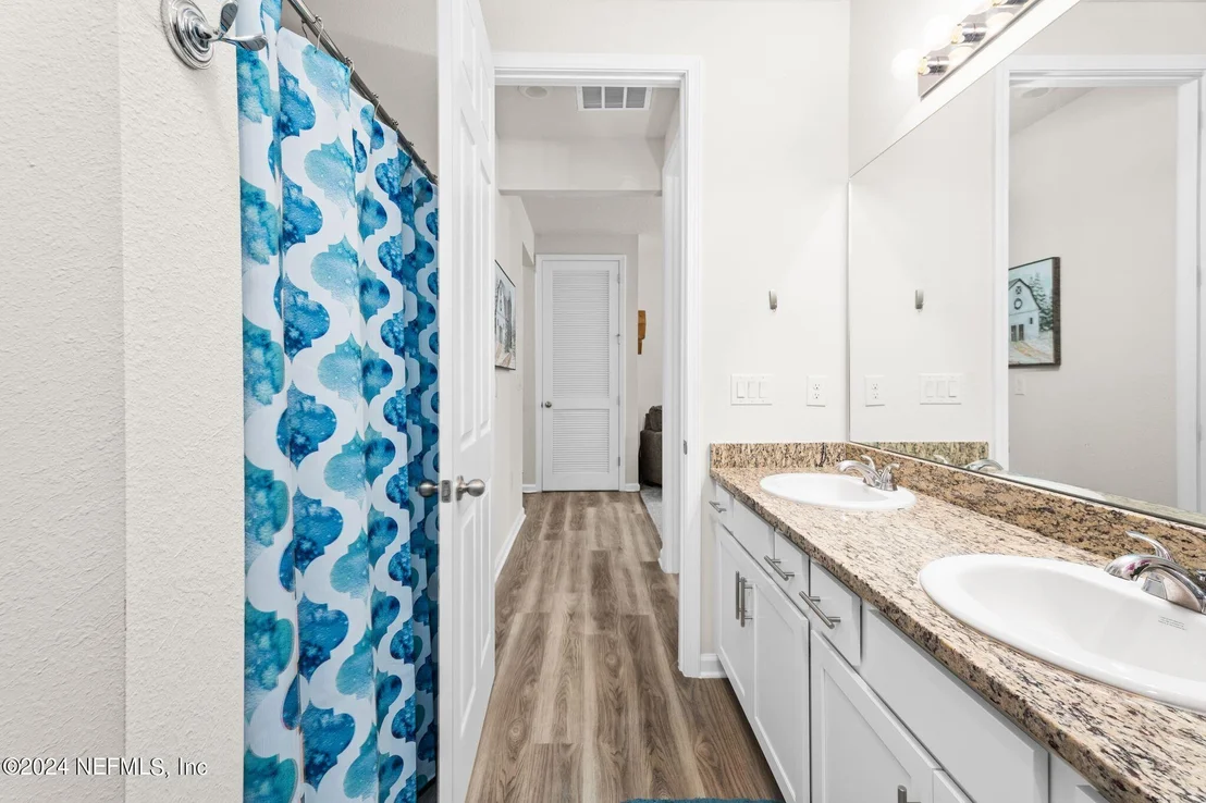 Photo of 75693 SPOONBILL Lane