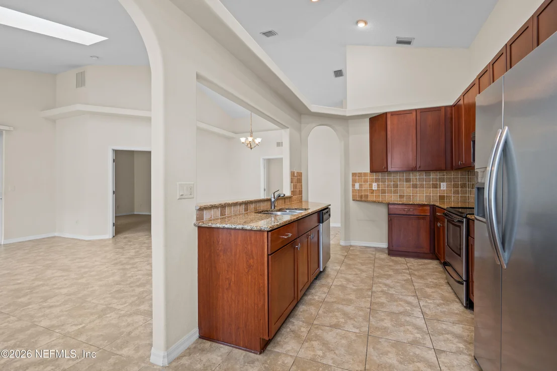 Photo of 756 CRESTWOOD Drive