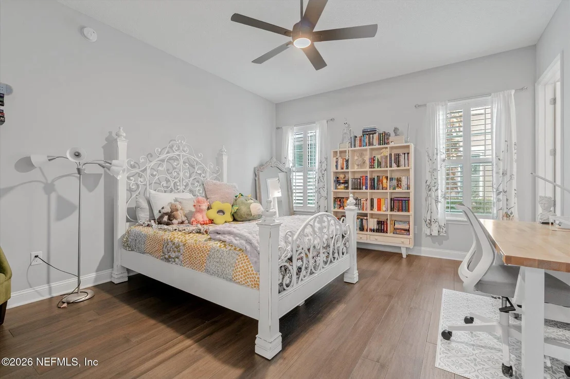 Photo of 195 GLENNEYRE Circle