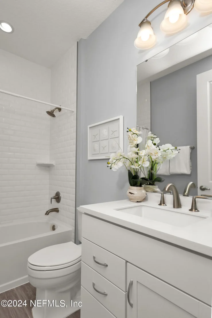 Photo of 10385 SILVERBROOK Trail