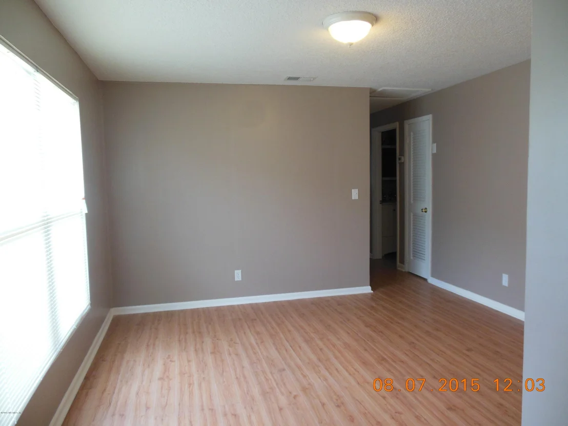 Photo of 320 EDSON Drive