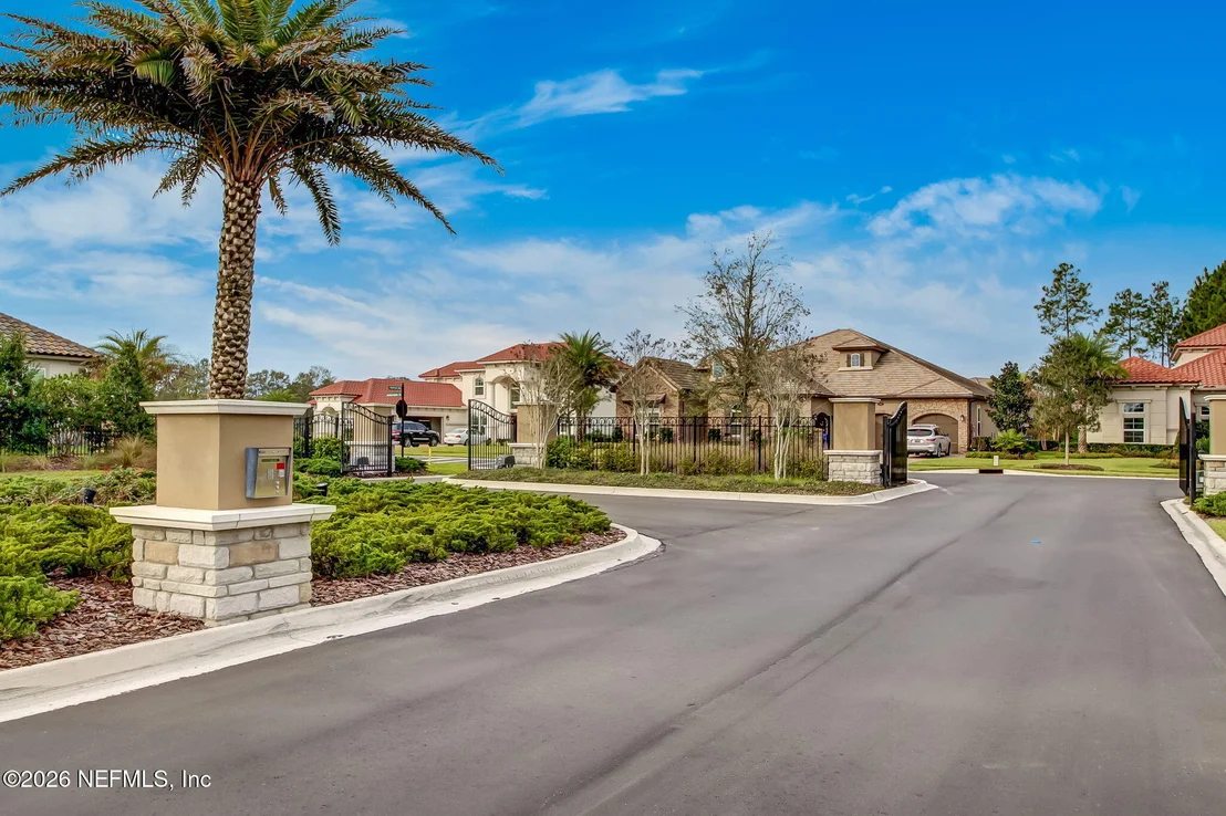 Photo of 35 AUBURNDALE Drive