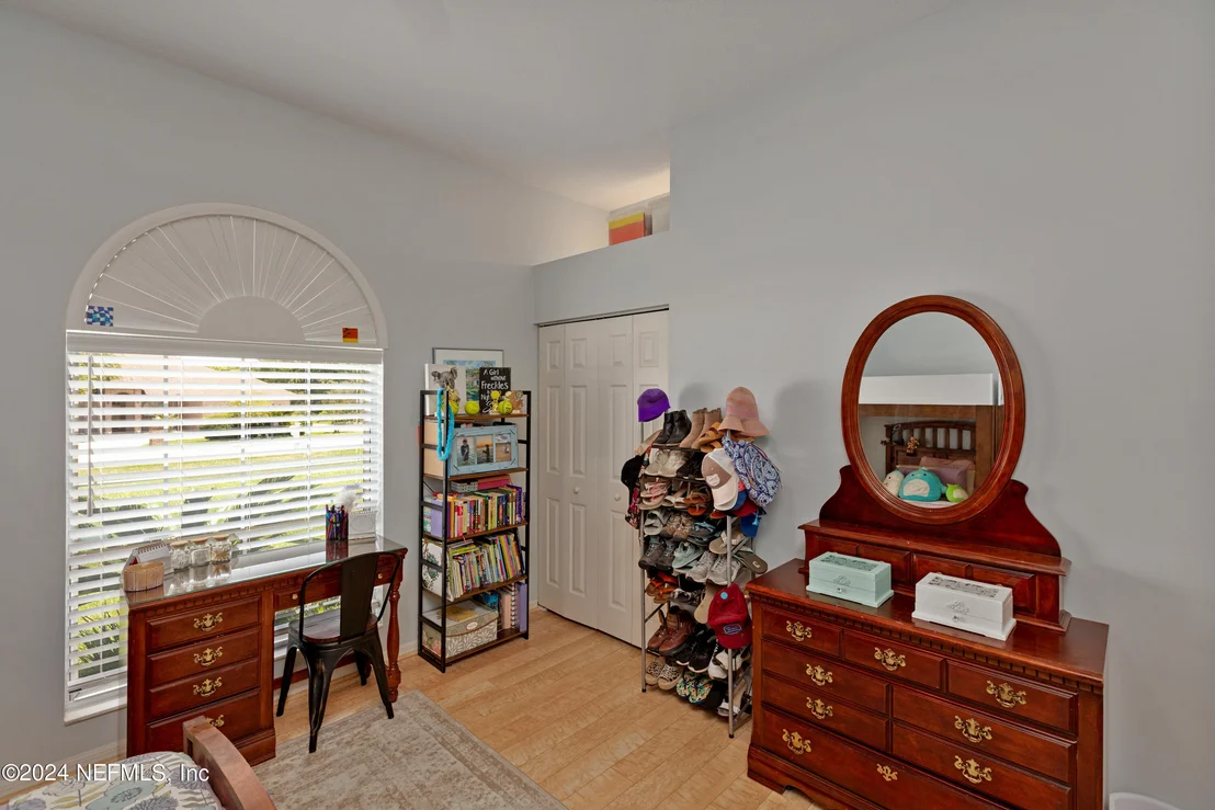 Photo of 4542 SE 3RD Place