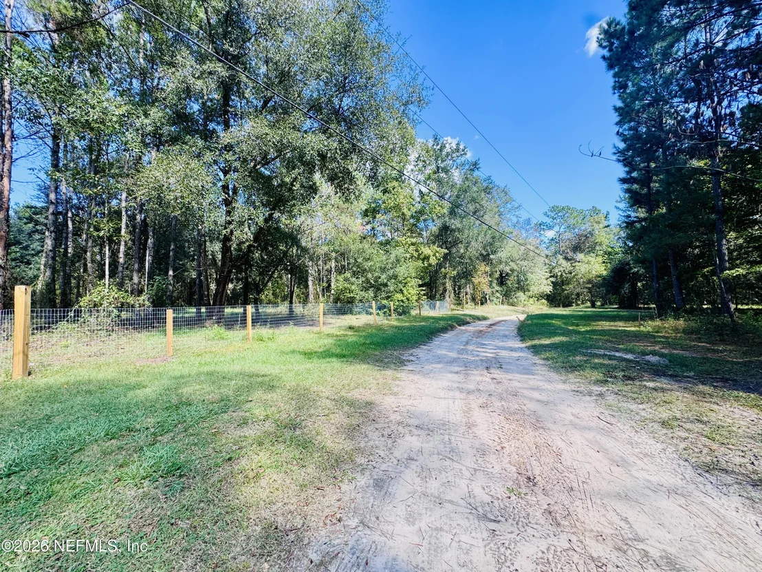 Photo of 3923 SKIPPER Road