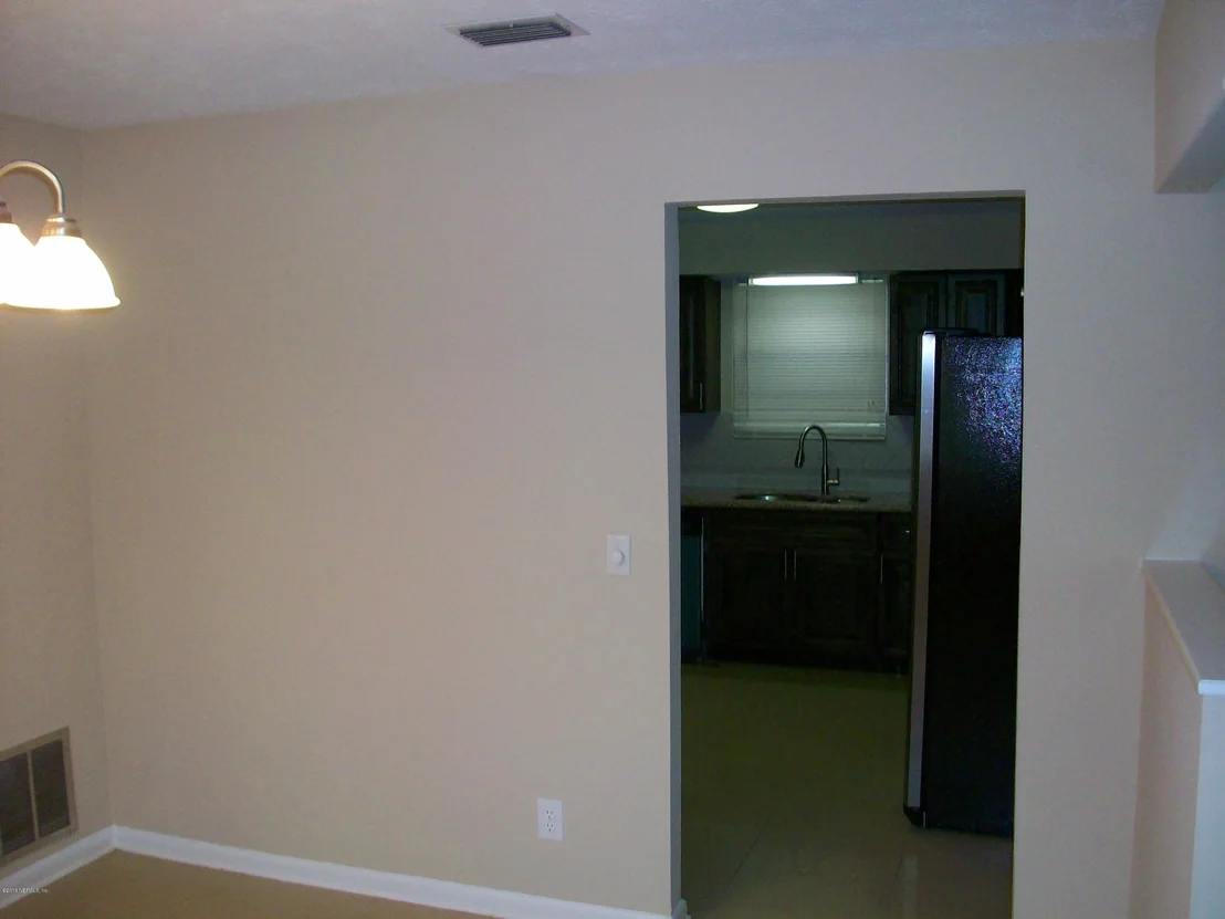 Photo of 1262 ARBOR Circle
