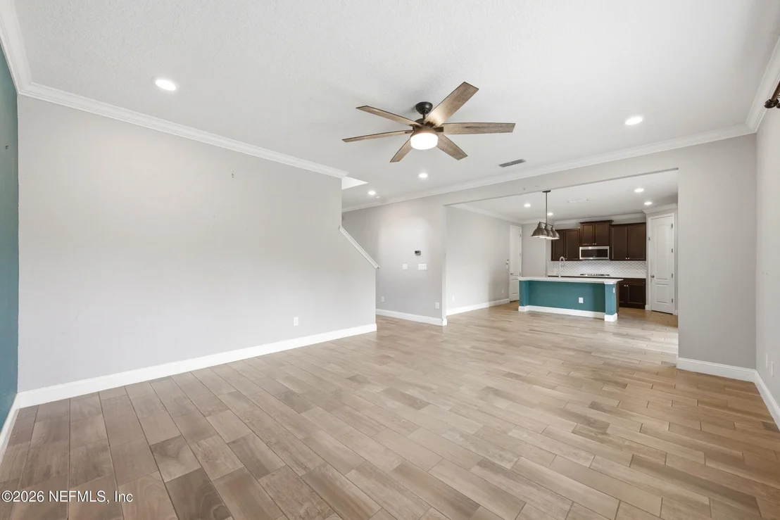 Photo of 133 HOWELL Court