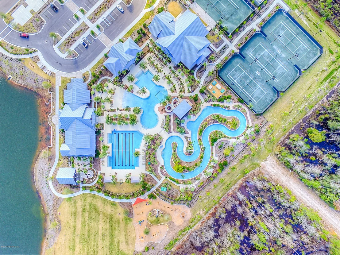 Photo of 112 BLUFFTON Court