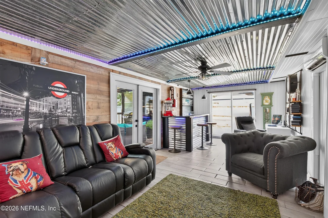 Photo of 3048 LORMAN Drive