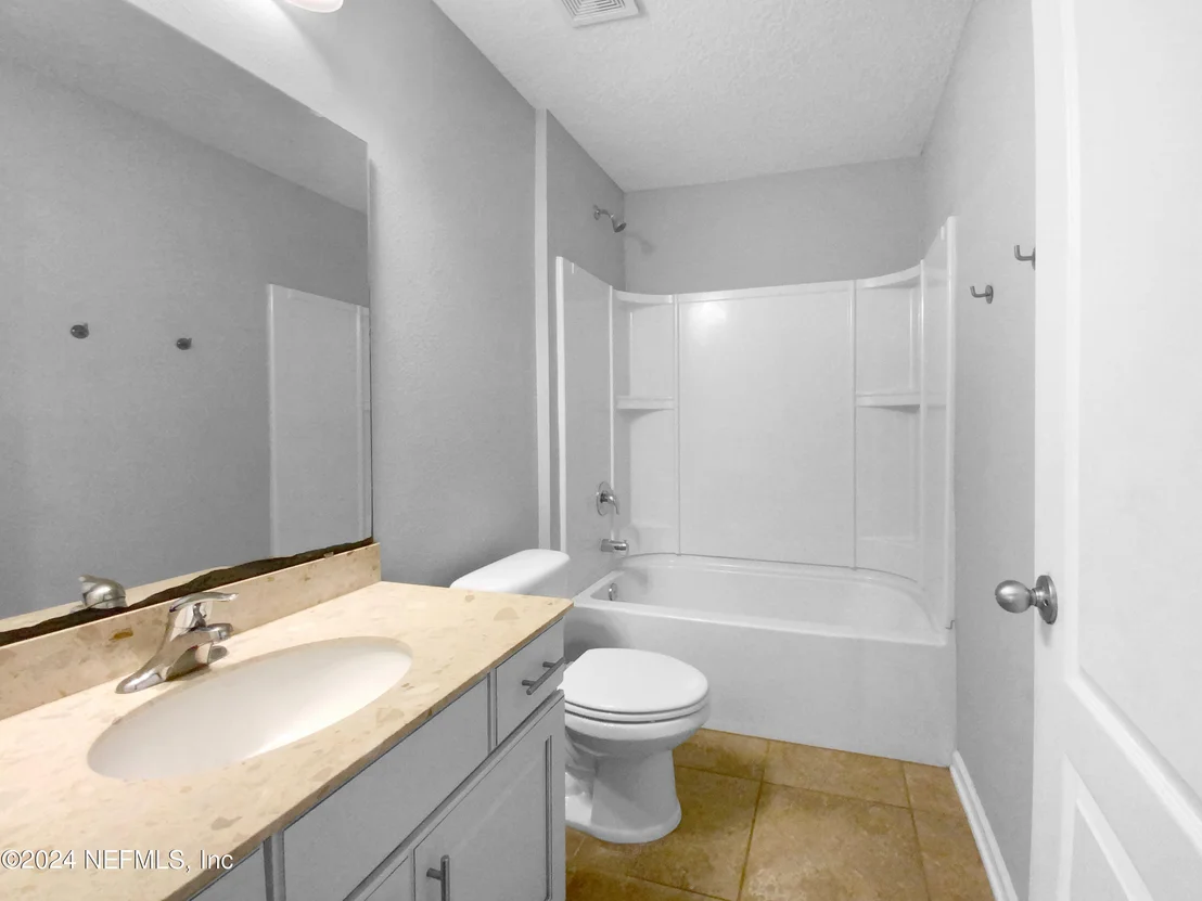 Photo of 334 IRISH ROSE Road