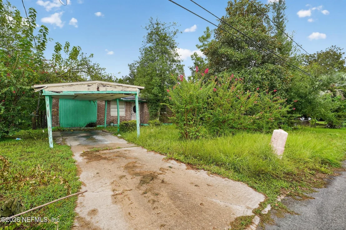 Photo of 4915 CHIVALRY Drive