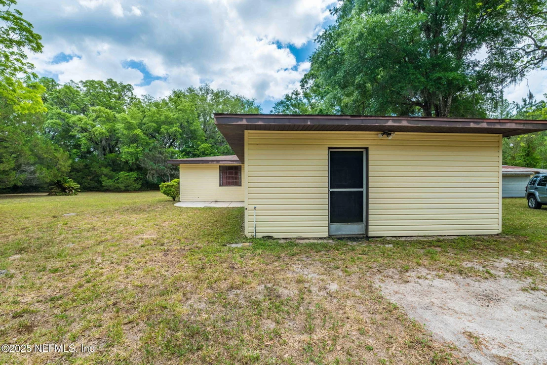 Photo of Unit C at 5705 COUNTY ROAD 208