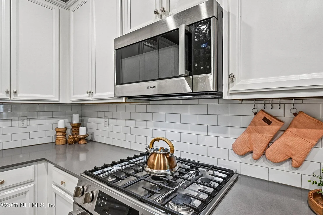 Photo of 199 GLORIETA Drive