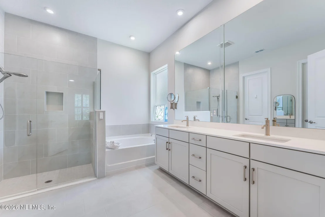 Photo of 295 PALOMAR Drive