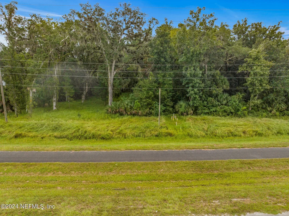 Photo of 694 S HIGHWAY 17