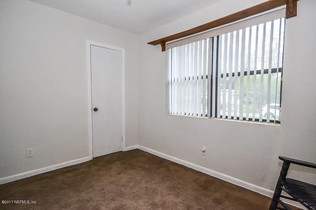 Photo of 341 SILVERSMITH Lane