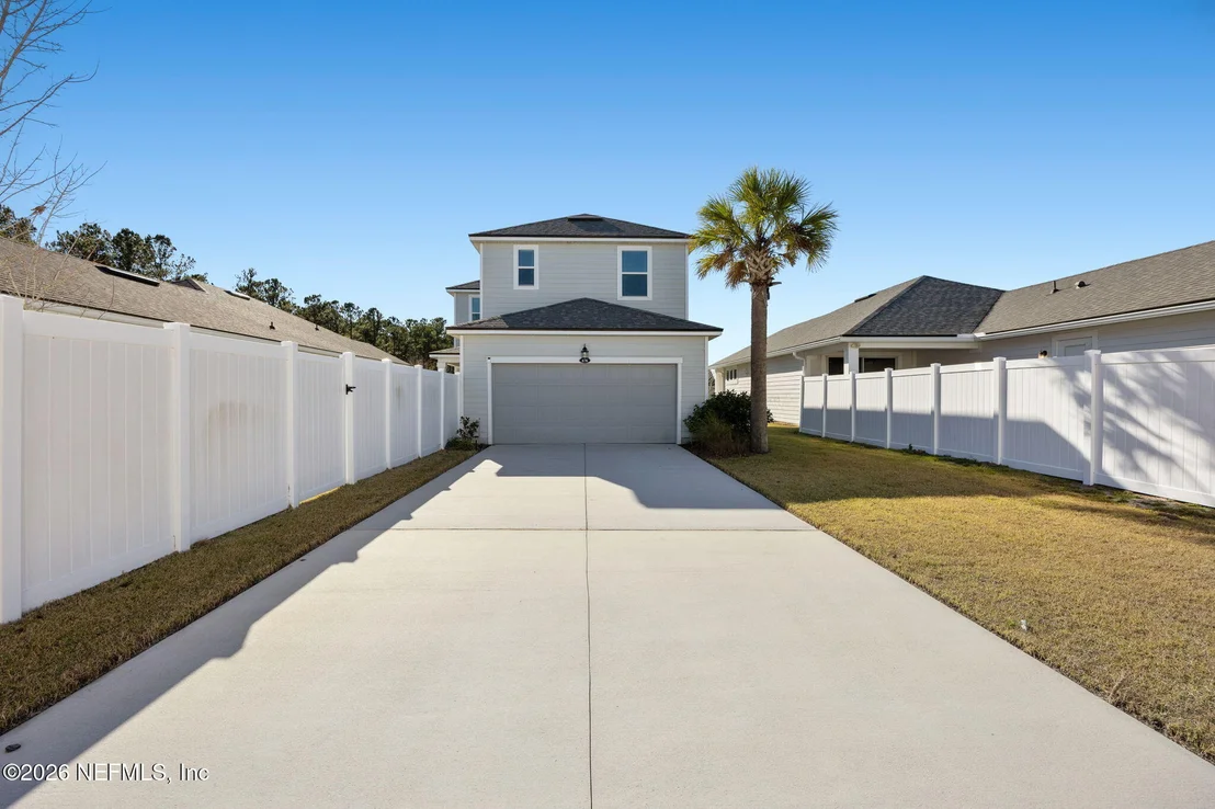 Photo of 676 PALMETTO Place