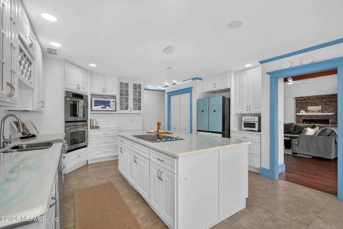 Photo of 13062 MANDARIN Road